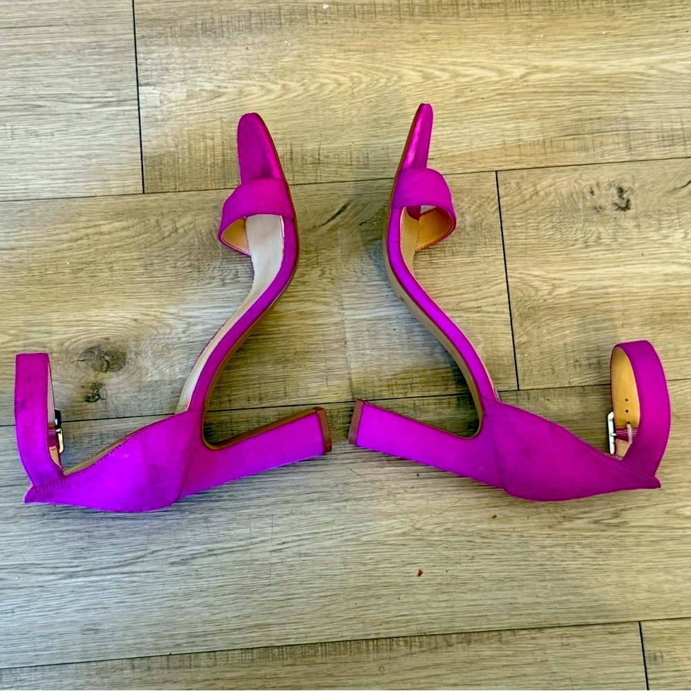 Vince Camuto Block Heel Sandals – Fuchsia Pink – Size 9M – Used Once with Tag - Picture 3 of 5